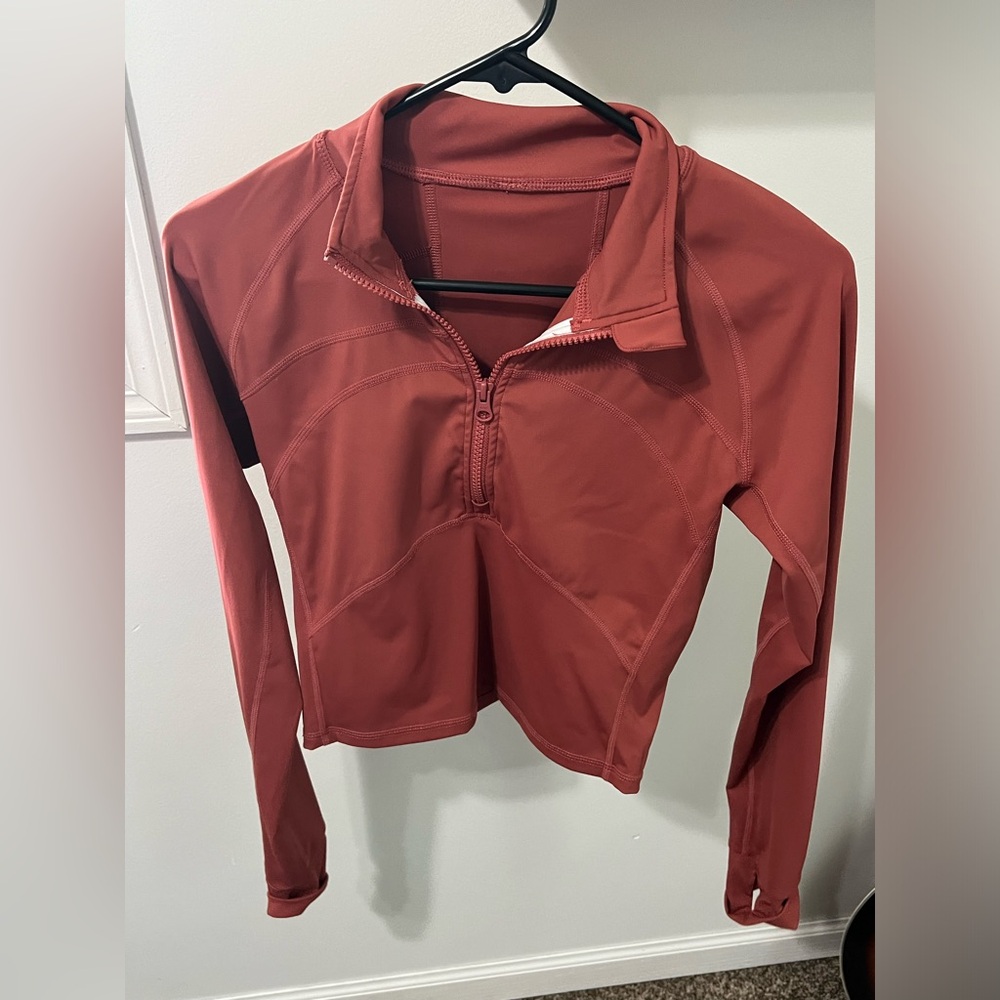 Womens size small cropped shirt